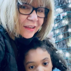 Meet your Posher, Yolanda